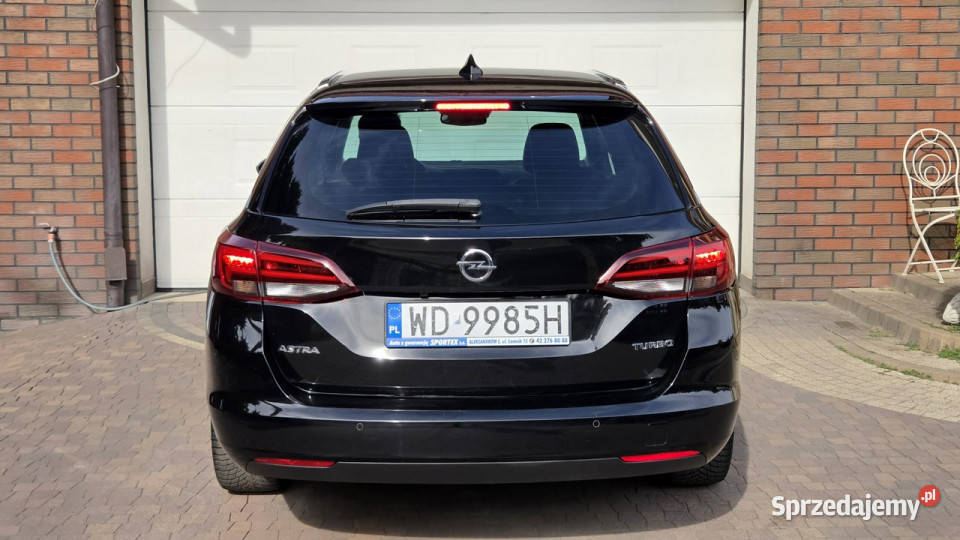 Opel Astra 14 T Elite SS autSalon serwis ASO światła do jazdy dziennej