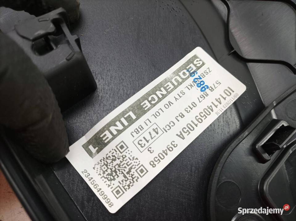 TAPICERKA BOCZEK LEWY PRZÓD PASAŻERA LED Skoda osobowe Tapicerki samochodowe