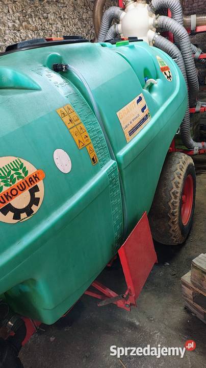 Opryskiwacz sadowniczy Krukowiak 2000l octopus Lipsko