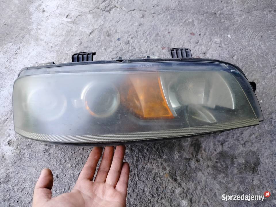 Lampy przód Fiat Punto II Roczyny