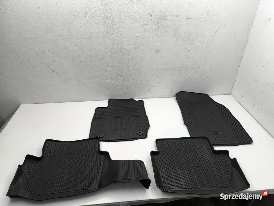 DYWANIKI GUMOWE FORD FIESTA MK7 LIFT 10 wielkopolskie