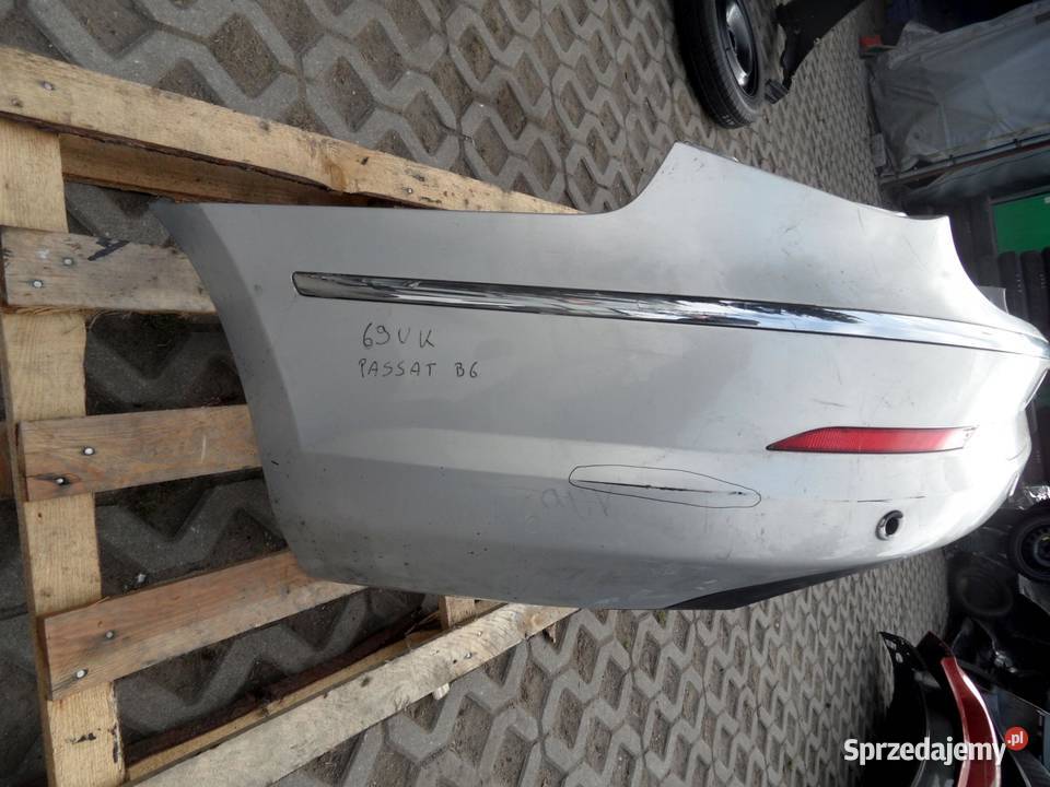 VW PASSAT CC 08r zderzak tył Zderzaki