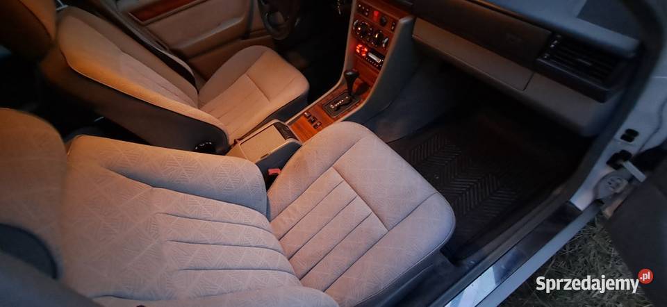 Mercedes Benz W124 Eklasa 20 benzyna LPG radio Sosnowiec