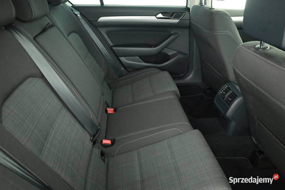 VW Passat 20 TDI 110KM mazowieckie Piaseczno