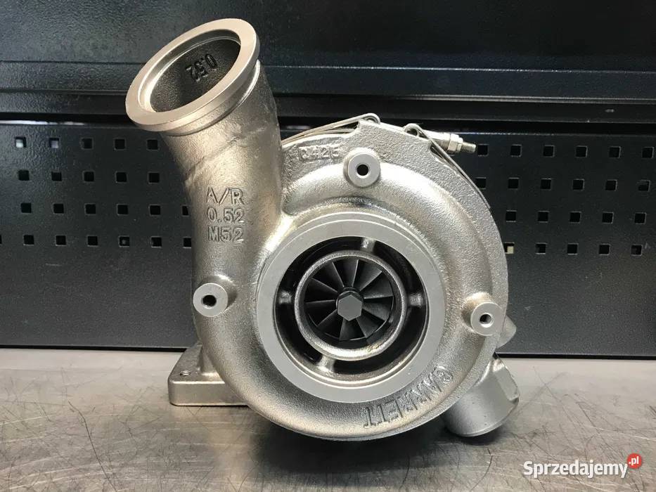 Turbosprężarka John Deera regenerowana RE549136