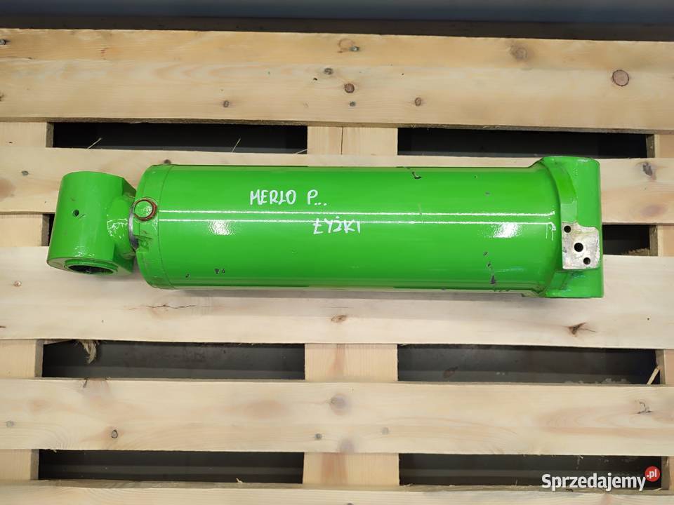 Siłownik hydrauliczny poziomowania łyżki MERLO P wielkopolskie Wilkowo