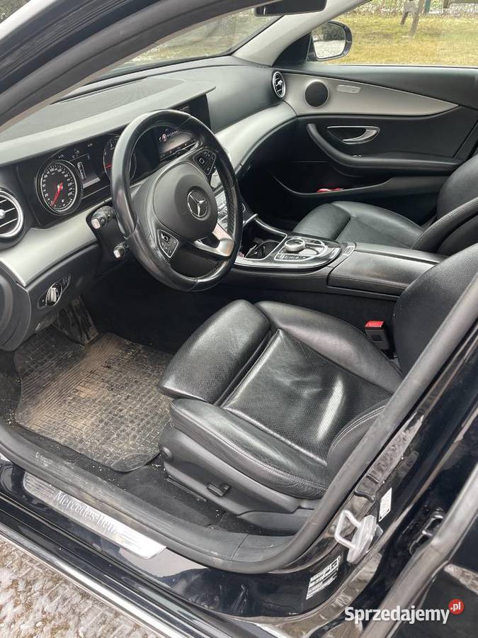 Mercedes E W213 Wiązów