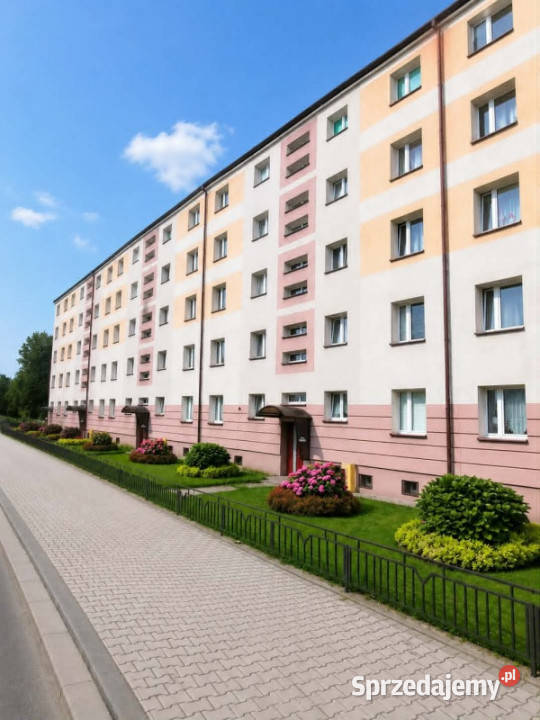 M3BEZPOŚREDNIO Wodzisław Śląski Rok budowy 1980