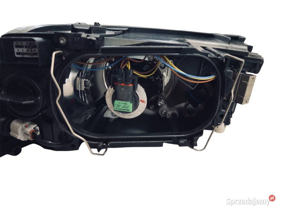 VOLVO V50 S40 II 0407 Oryginalna Prawa Lampa osobowe sprzedam