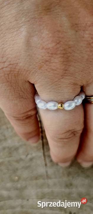 Nowy pierścionek perełki i stal chirurgiczna pomorskie Gdańsk