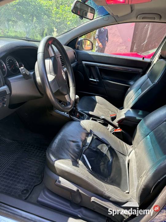 Opel Vectra 19 diesel 150 koni hak klima