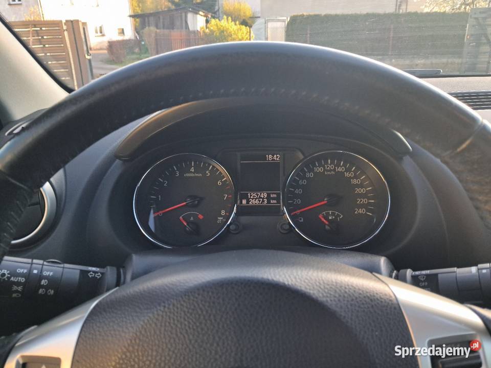 Nissan Qashqai 16 benzyna wielofunkcyjna kierownica Szepietowo