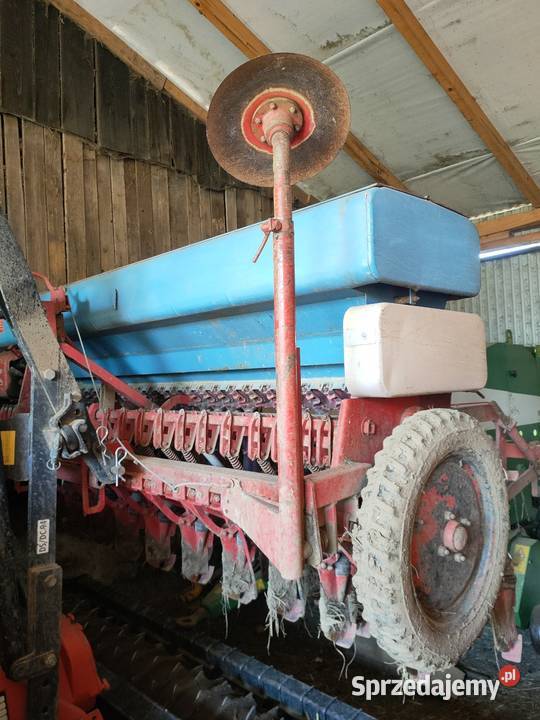 Isaria 3m siewnik zbożowy nieuszkodzony Żabiec