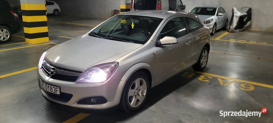 Opel Astra H GTC SPORT Bezwypadkowa dużym welurowa tapicerka Kraków