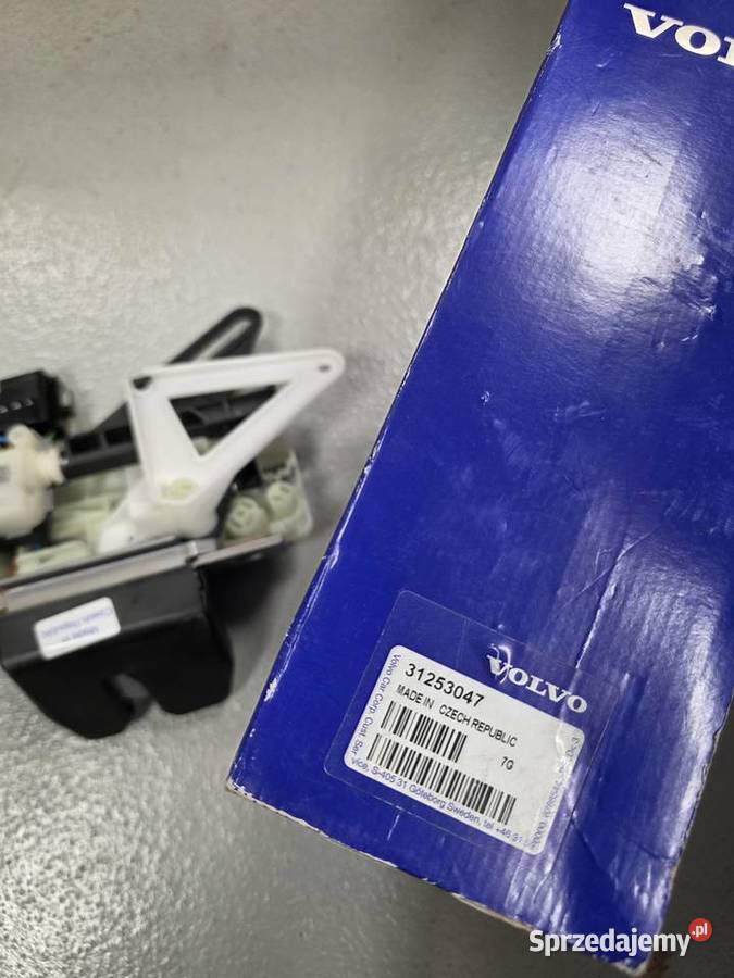 Zamek tylnej klapy Volvo V70 XC70 osobowe