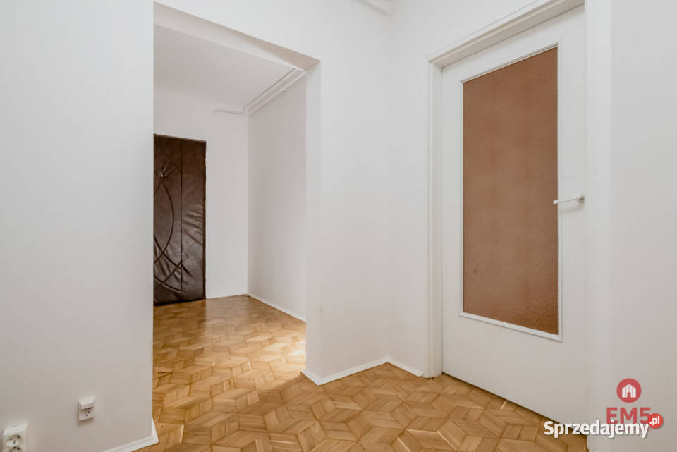 sprzedaży mieszkania 6162 metry 3 pokoje Białystok