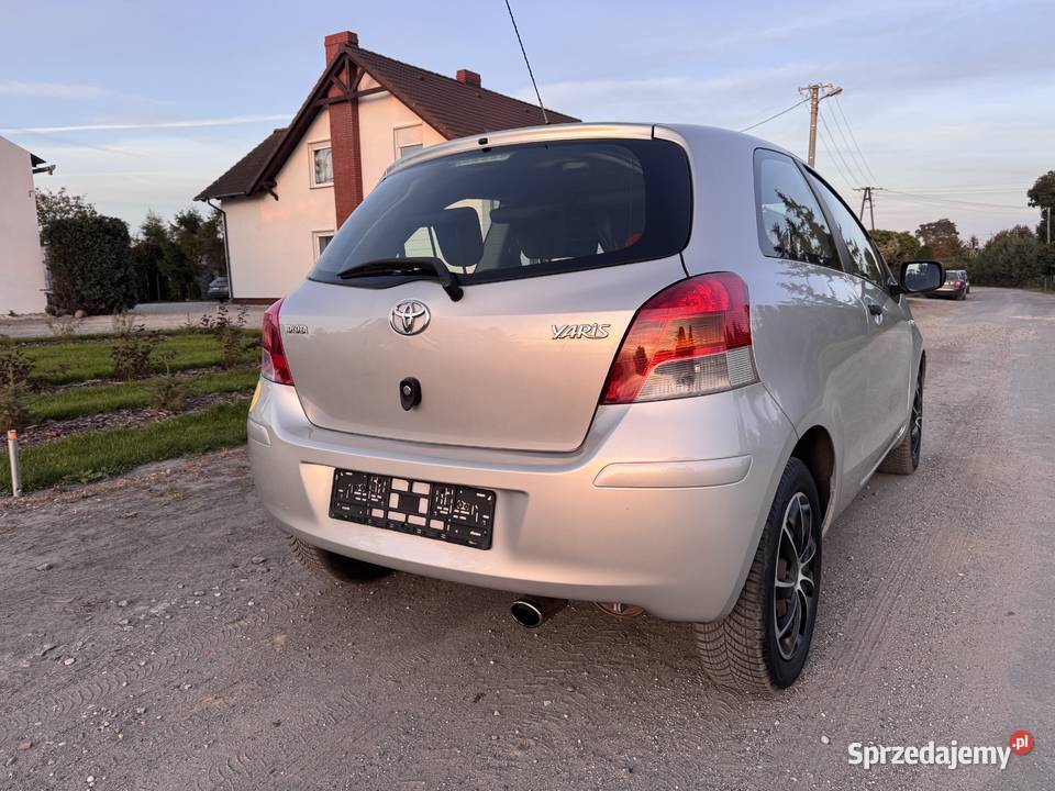 Toyota 13 benzyna super stan Żnin sprzedam