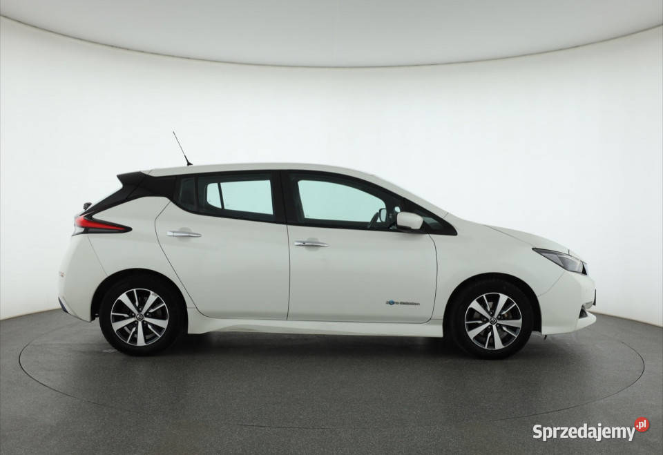 Nissan Leaf 40 kWh autoalarm Piaseczno