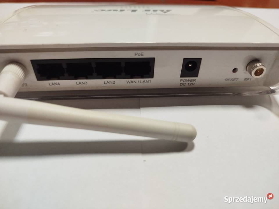 Dwa używane rutery Internet i komunikacja