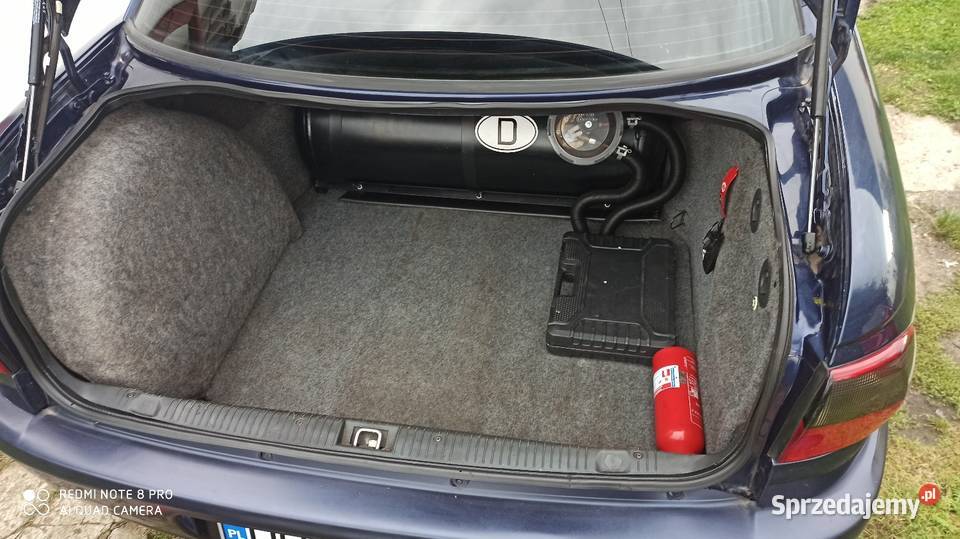 Opel omega B 20 16 v Świdnica