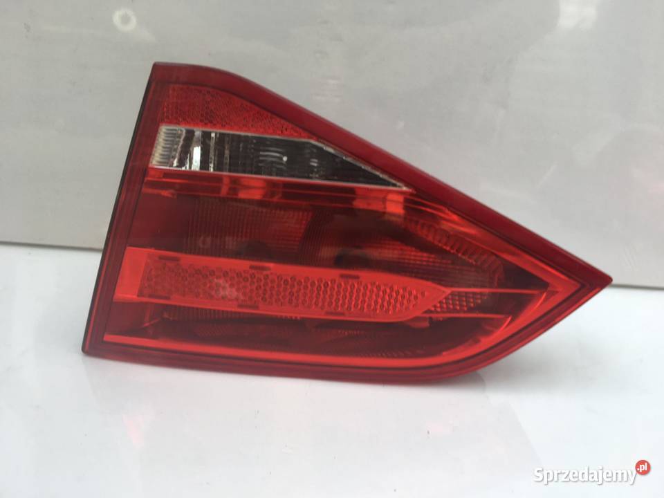 AUDI A4 B8 PRAWA LAMPA W KLAPĘ Oświetlenie Ostroróg
