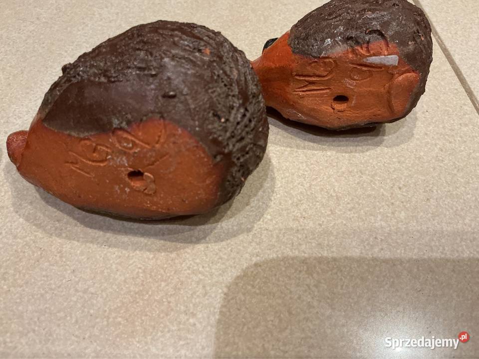 Jeżyki Jeże Figurki z Czerwonej Glinki Vintage Nowa Sól