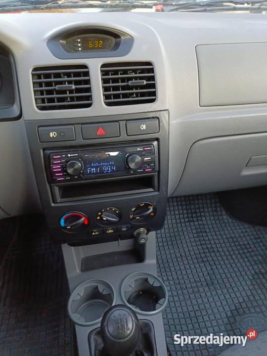 Kia rio 15 Rok produkcji 2003 Suchy Las