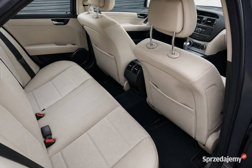 Mercedes C200 W204 18kompresor 184 LPG CD Poznań sprzedam