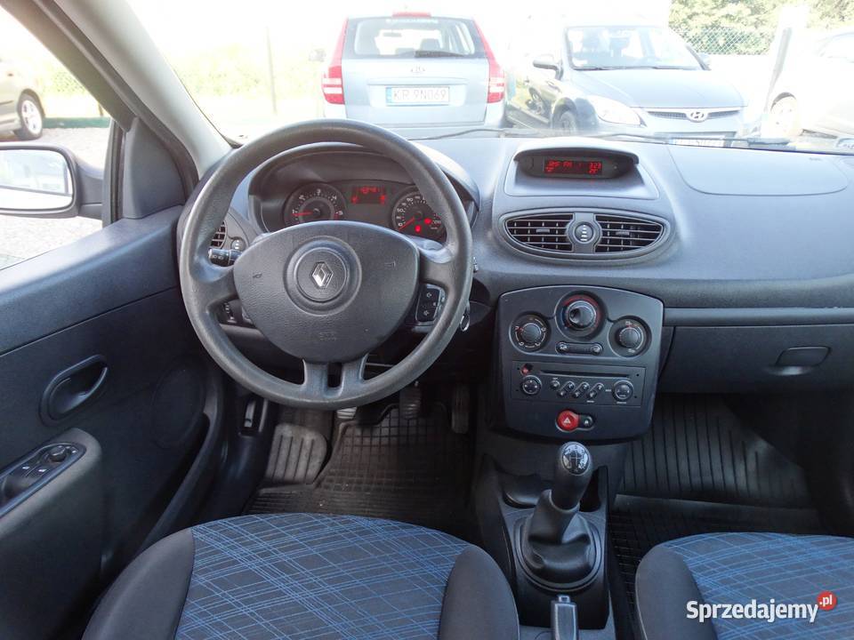 Renault Clio III Grandtour 15diesel wynajem Przebieczany wynajem auta