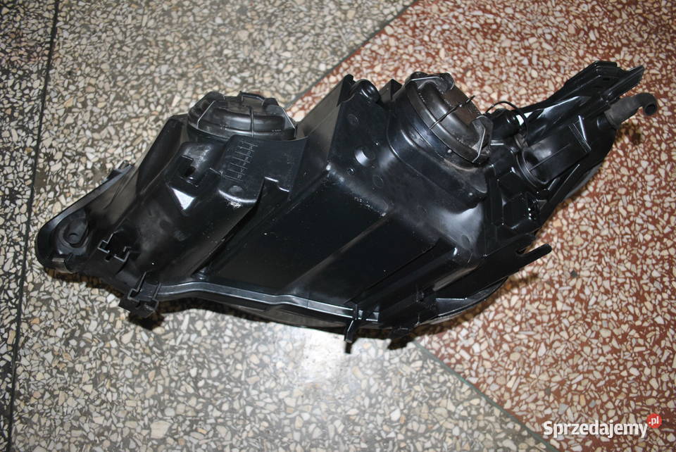 Lampy przód przednie BMW E60 E61 PRZEDLIFT Poręba