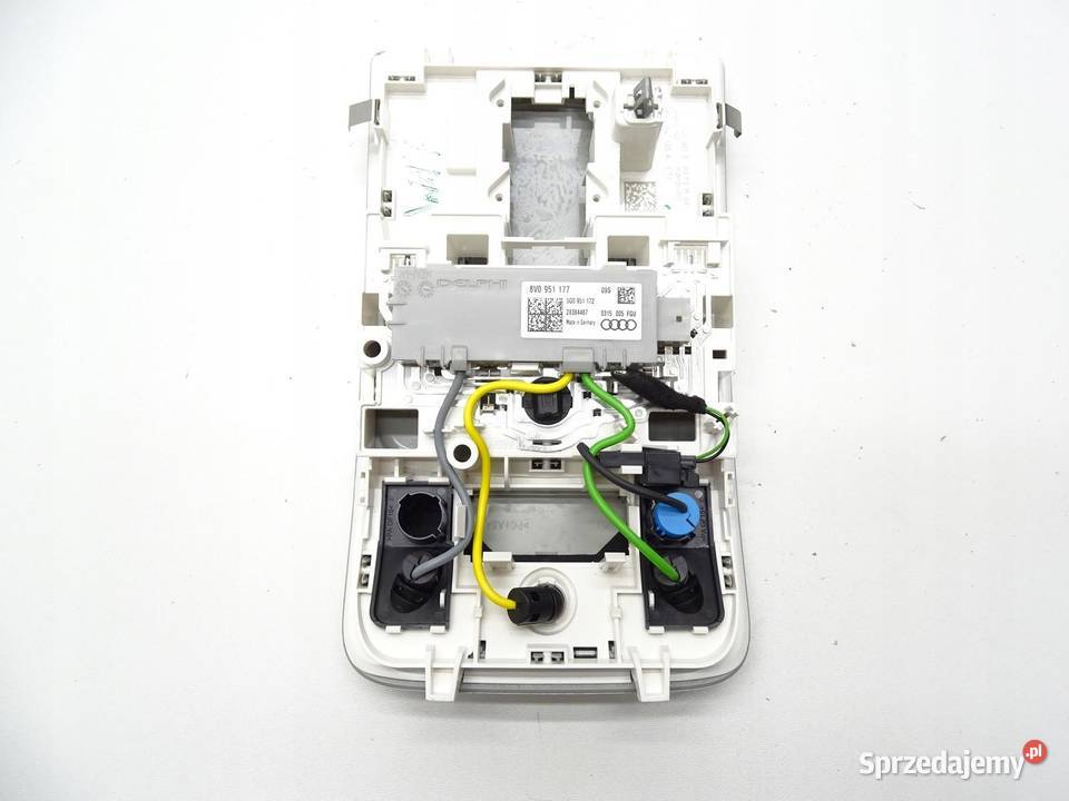 LAMPA OŚWIETLENIE KABINY PODSUFITKI AUDI A3 8V