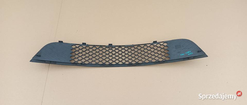 FORD FIESTA MK6 KRATKA ZDERZAKA ŚRODKOWA osobowe lubuskie Bieleń sprzedam