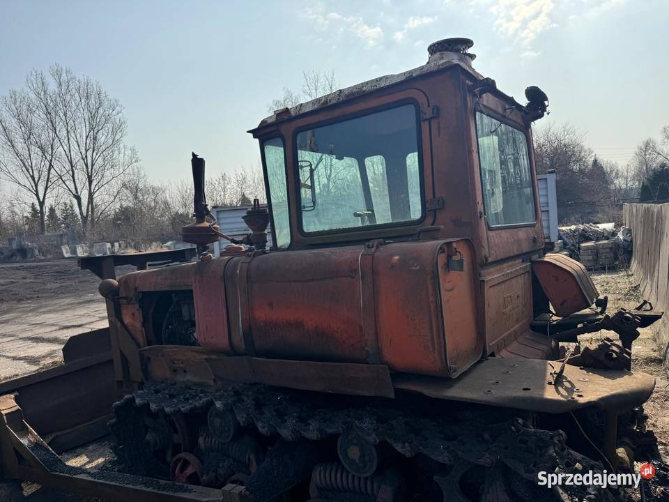 Ciągnik gąsiennicowy DT 75 spychacz spych DET Warka