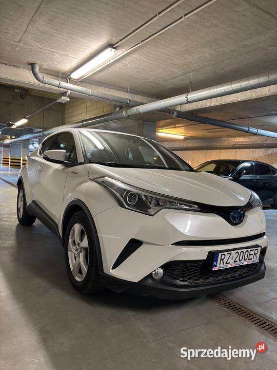 Toyota CHR 18 Hybrid Rzeszów