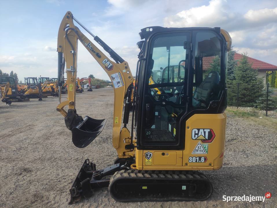 Minikoparka Caterpillar 3016 2022r 670 mtg
