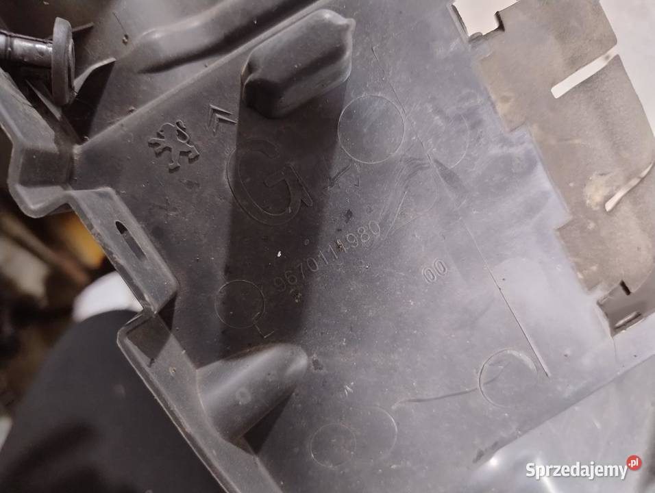KIEROWNICA POWIETRZA LEWA PEUGEOT 5008 I