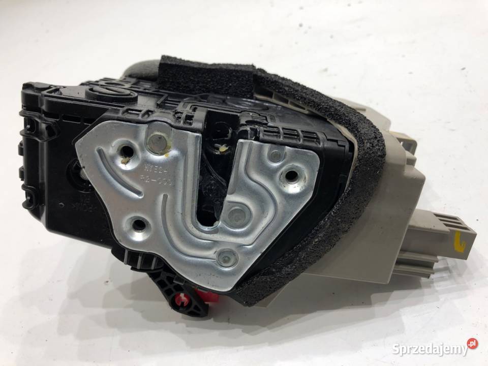 ZAMEK DRZWI PRAWY TYŁ KIA CEED Crossover