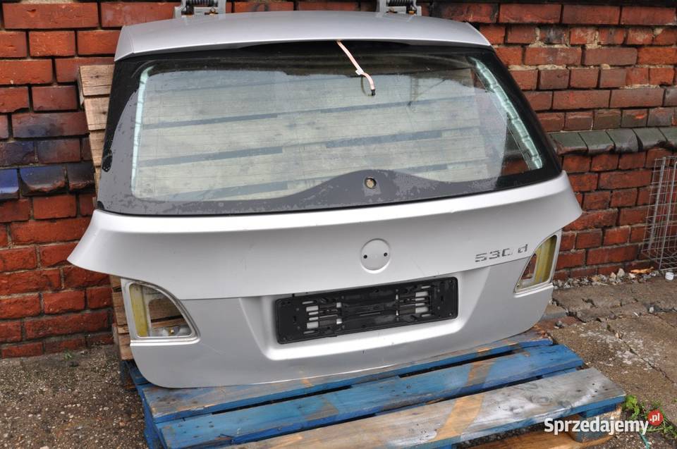 TYLNA KLAPA BMW E 61