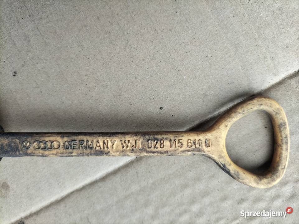 AUDI 80 B3 B4 A6 028115611D UCHWYT MIARKI OLEGU Kamień-Kolonia