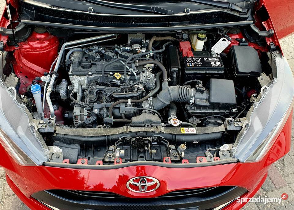 Toyota Yaris 4 2023 rej 2022 prod15benz 125 20 Łask