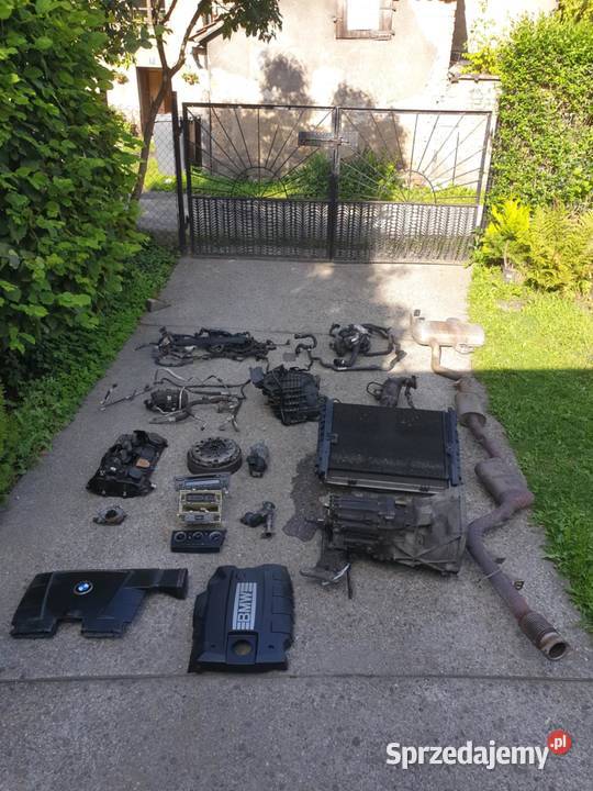 Sprzedam części w całości BMW 318i 2008 manualna
