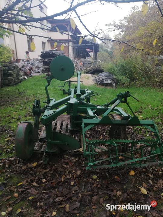 PŁUG 3 SKIBOWY Z KOLCZATKĄ Łagiewniki