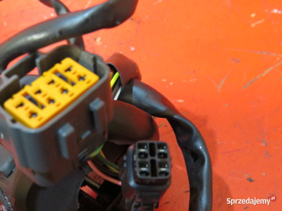 SUZUKI GSXS 1000 2019 KATANA PRZEŁĄCZNIK sprzedam