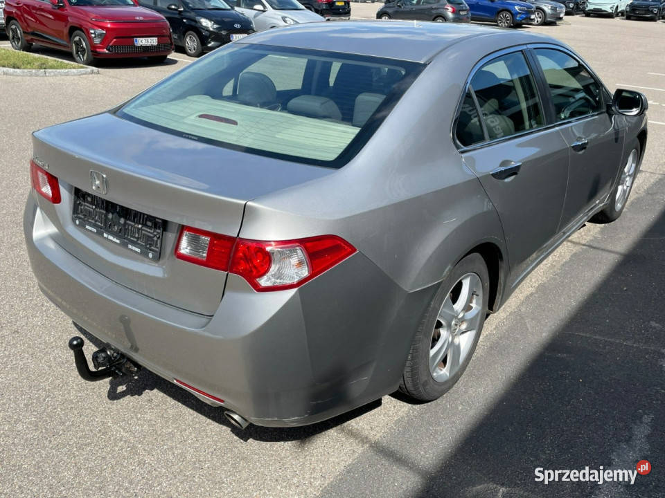 Honda Accord VIII 2008 Sadlno