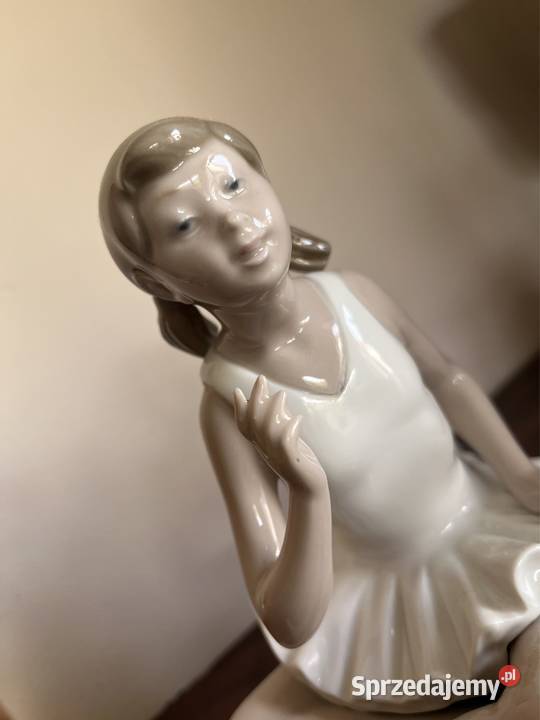 Lladro Nao Figurka Baleriny ze skrzyżowanymi pomorskie Gdańsk