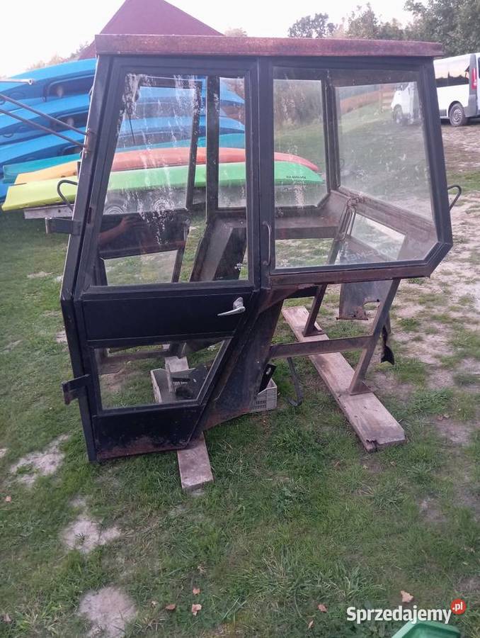 Kabina MF 255 ursus 3512 Pisklaki