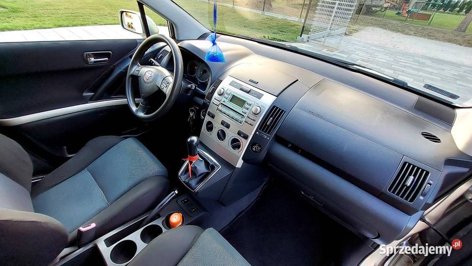 Toyota Corolla Verso 16 VVTi 110 zadbana 7 osób 1600cm3 Niedomice