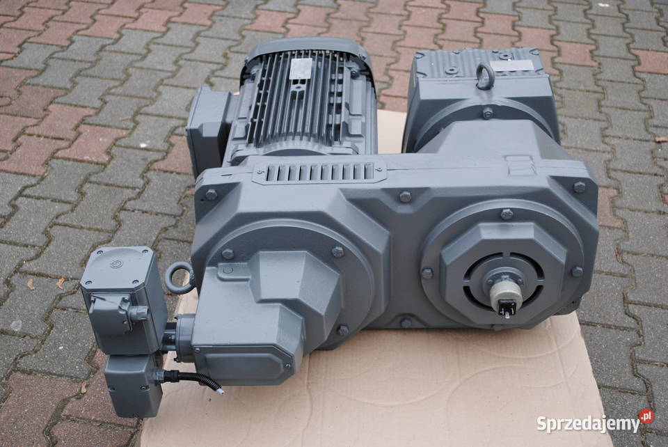 Motoreduktor 11kw z regulacją 25155obrmin firmy Kargowa