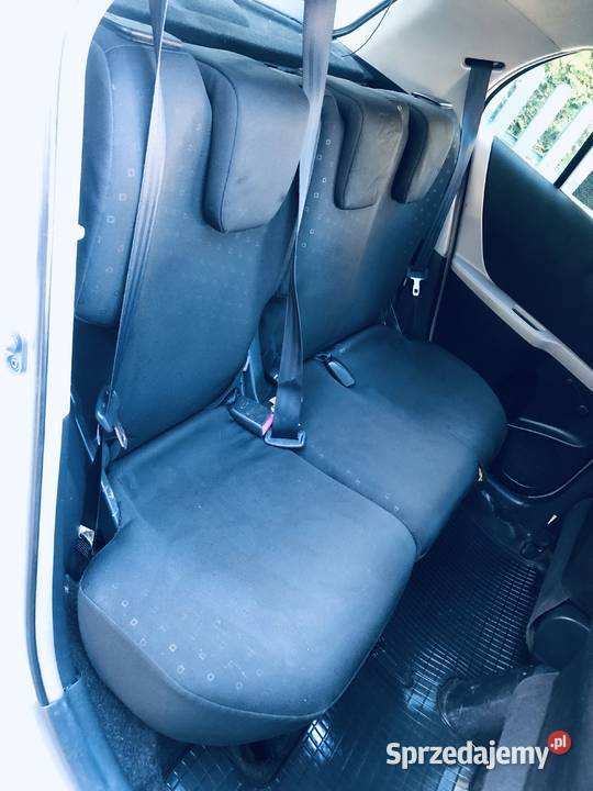 Toyota Yaris II 14D4D 90 biały akrylowy MEGA Przeworsk