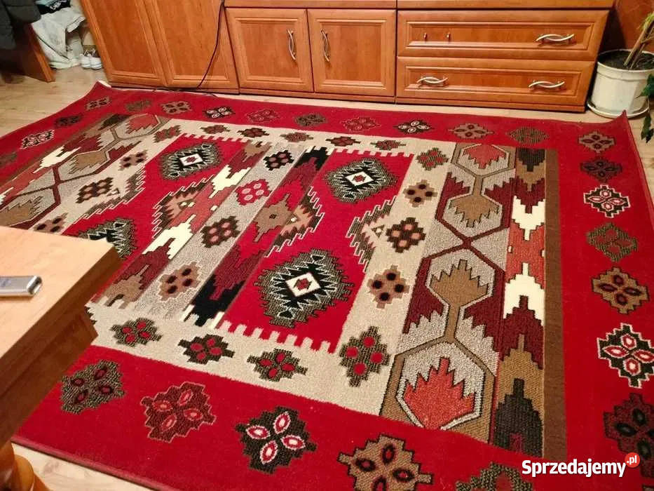 Dywan duży wym dł 260 szer 180 okazja NIE